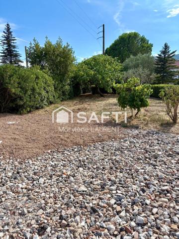 Joli terrain plat non viabilisé