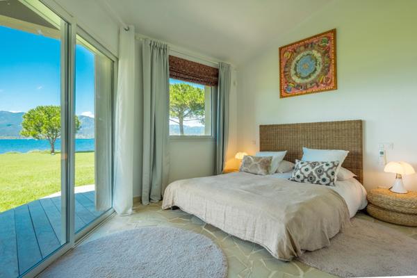 Vente Villa de luxe Porto-Vecchio 8 Pièces 350 m²