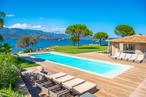 Vente Villa de luxe Porto-Vecchio 8 Pièces 350 m²