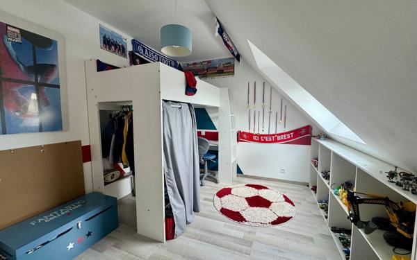 Maison à vendre    6 pièces •  Saint-Renan