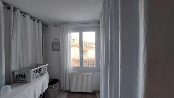 Maison à vendre 6 pièces, piscine, garage.