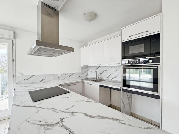 GRANDE TERRASSE - 4 Pièces à Vendre à Marseille - Quartier Michelet