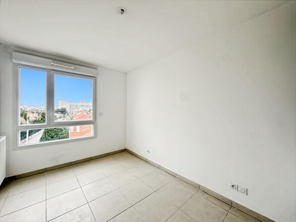 GRANDE TERRASSE - 4 Pièces à Vendre à Marseille - Quartier Michelet