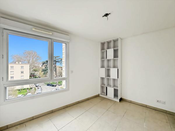 GRANDE TERRASSE - 4 Pièces à Vendre à Marseille - Quartier Michelet