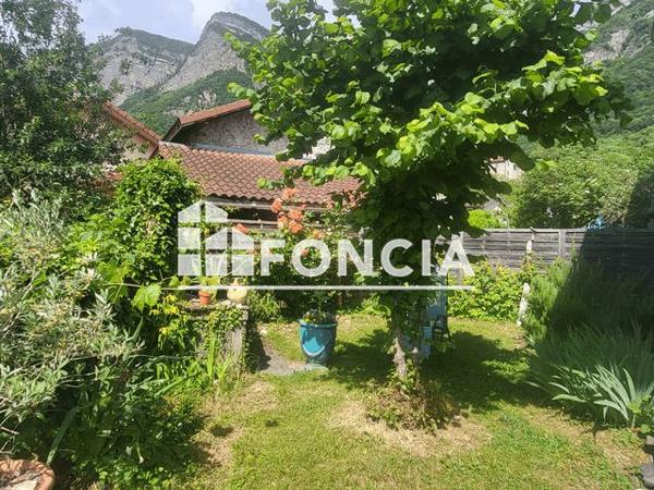 Location Maison 5 pièces 103.4 m² - 281 RUE DE LA CASCADE La Terrasse 38660