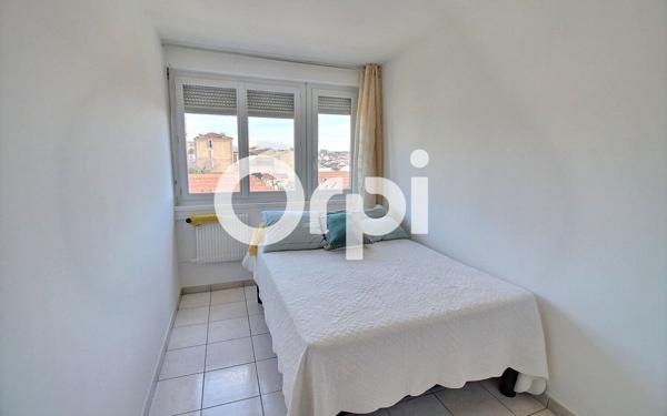 Appartement à vendre    3 pièces • 54,27 m2 Marseille 15