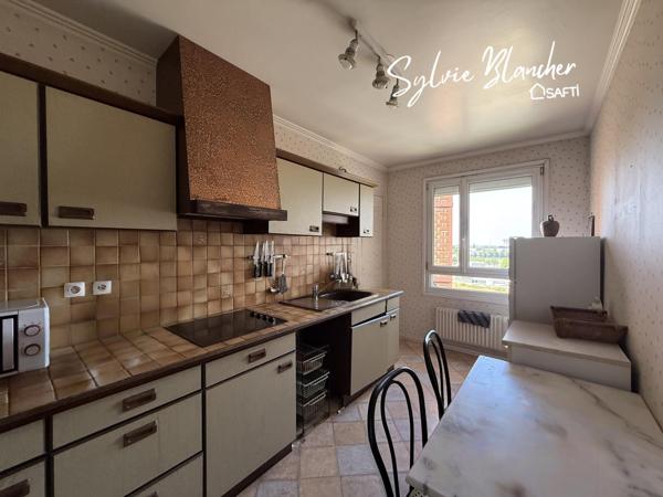 APPARTEMENT 80 M2 - 2 CHAMBRES (POSSIBLE 3 CHAMBRES) - GARAGE - CAVE