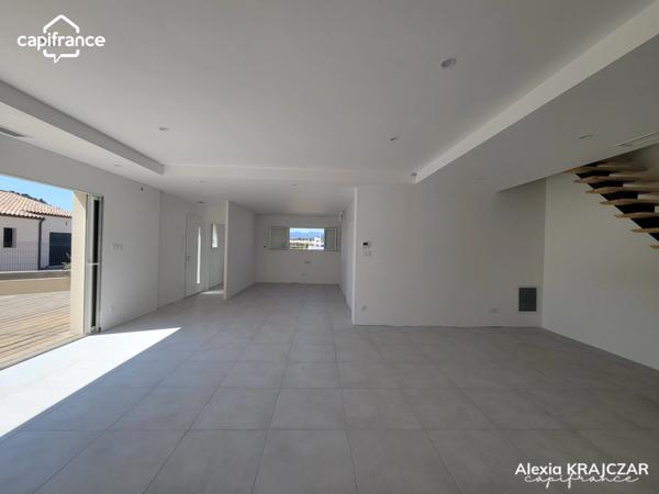A VENDRE - Maison - 156m² - T6 - 4 chambres - Garage - Terrasse, jardin et piscine - CESSENON-SUR-ORB (34)