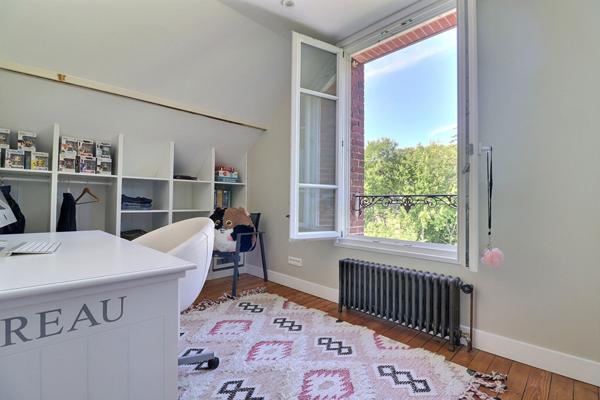 Maison MEULIERE Saint Leu La Foret 6 pièce(s) 120 m2