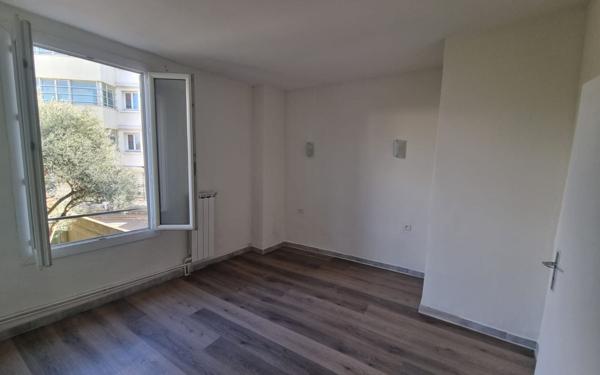 Maison à vendre    3 pièces •  Avignon