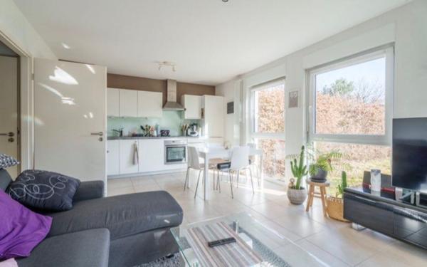 Appartement à vendre    2 pièces • 49 m2 Truchtersheim