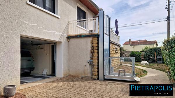 MAISON RÉNOVÉE– MONTE-CHARGE – TERRASSE