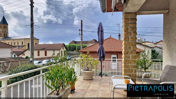 MAISON RÉNOVÉE– MONTE-CHARGE – TERRASSE