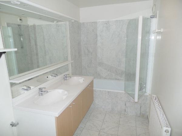 Appartement à louer 3 pièces 65.53m² Lille (59000)