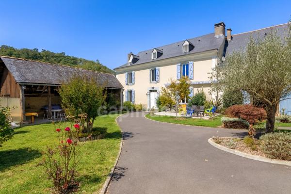 Superbe corps de ferme de 555 m²/habitables