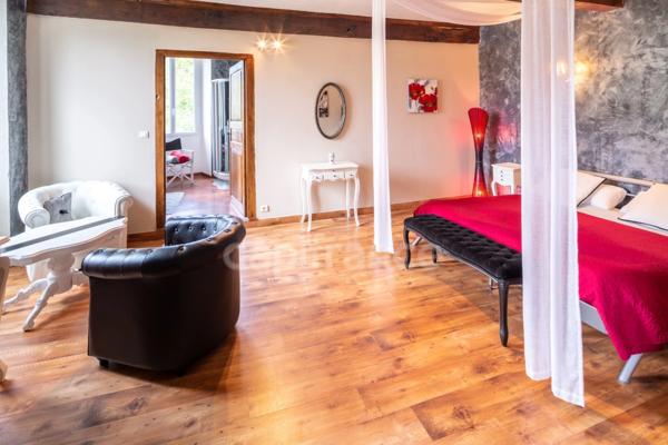 Superbe corps de ferme de 555 m²/habitables