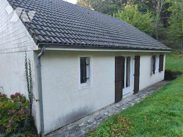 Jolie Maison de plain-pied avec grand jardin