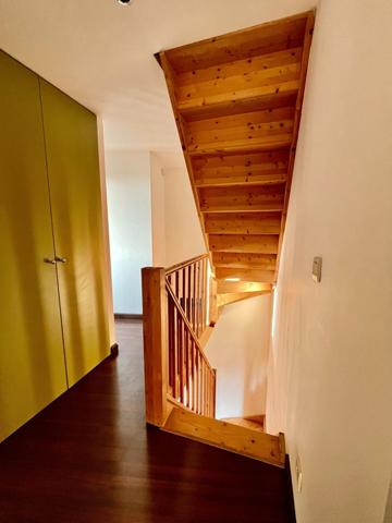 BEL APPARTEMENT DANS UN ENVIRONNEMENT ARBORE EN PLEIN CENTRE HISTORIQUE