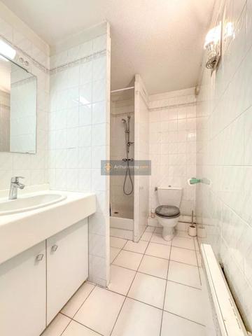 Vente                                                      Appartement
                        
                     2 pièces                      36 m2                     à Saint-Aygulf