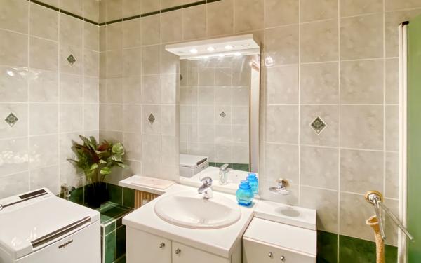 Appartement à vendre    2 pièces • 52,78 m2 Versailles