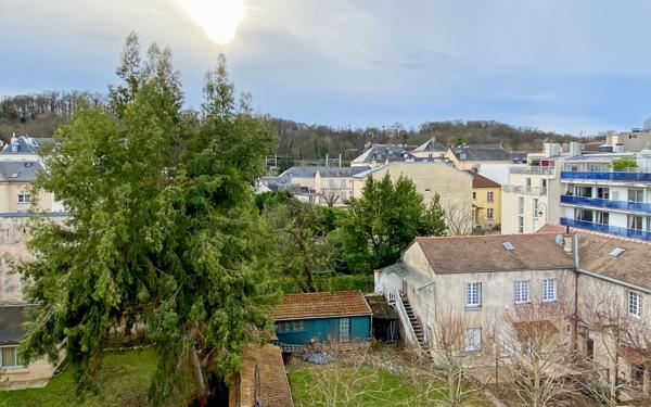 Appartement à vendre    2 pièces • 52,78 m2 Versailles