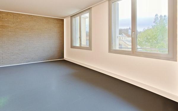 Appartement à vendre    2 pièces • 52,78 m2 Versailles