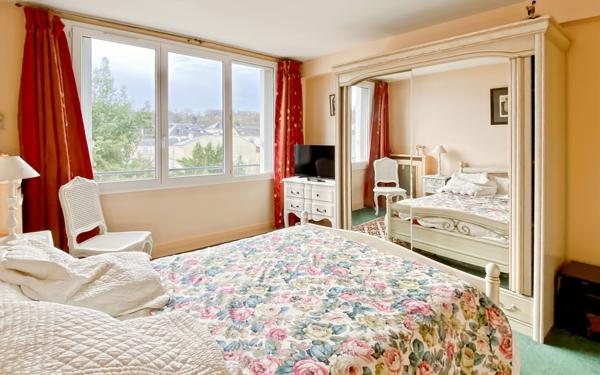 Appartement à vendre    2 pièces • 52,78 m2 Versailles