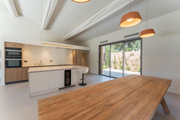 Vente Maison de ville Saint-Rémy-de-Provence 6 Pièces 231 m²