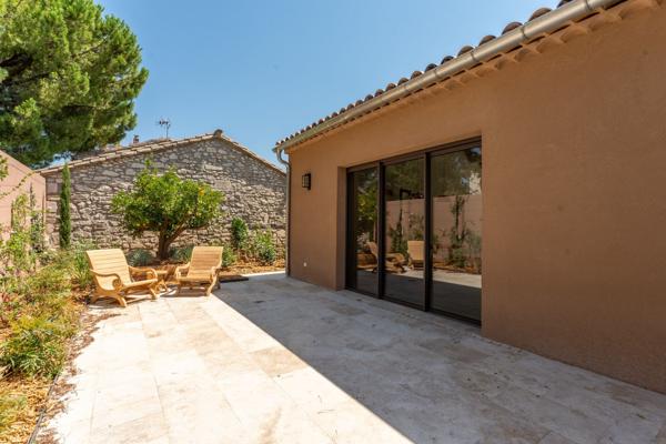 Vente Maison de ville Saint-Rémy-de-Provence 6 Pièces 231 m²