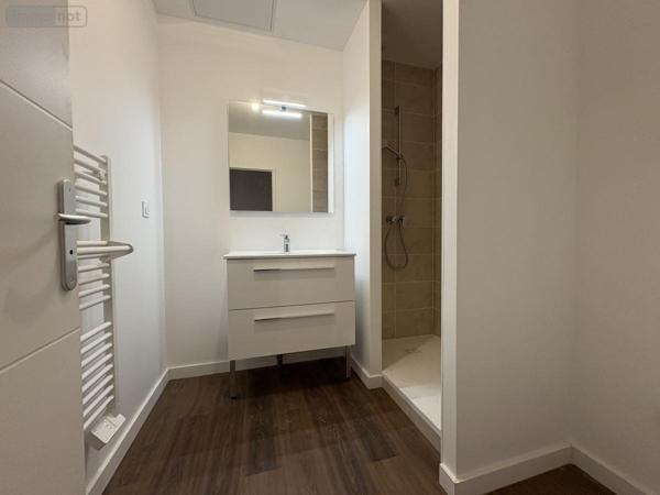 Appartement à louer à Lagnieu dans l'Ain (01150), ref : 01037-L94