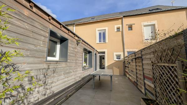 Le Mans (72000) MANCELLE RÉNOVÉE DE 127M2 - 5 CHAMBRES