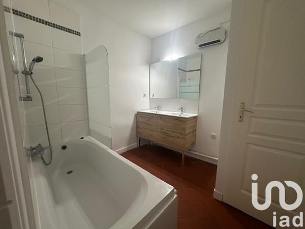 Location appartement 2 pièces 48 m² Saint-Gilles