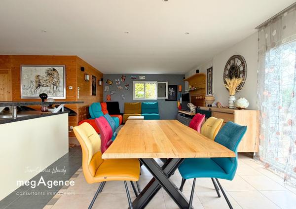 Maison à VIRE NORMANDIE, 14500 - 5 pièces 137m²