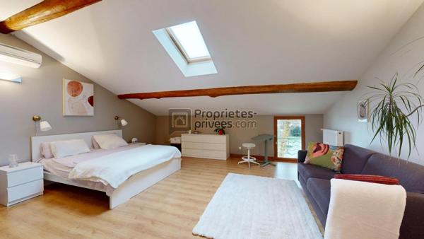 PROPRIETE : LONGERE, GITE, SALLE DE SPORT/ACTIVITE EQUESTRE