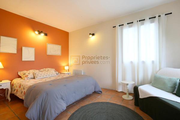 PROPRIETE : LONGERE, GITE, SALLE DE SPORT/ACTIVITE EQUESTRE