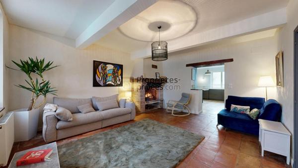 PROPRIETE : LONGERE, GITE, SALLE DE SPORT/ACTIVITE EQUESTRE