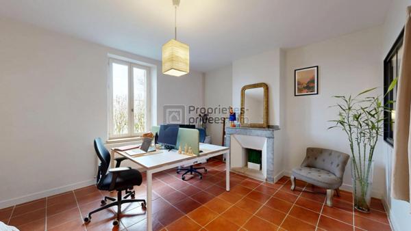 PROPRIETE : LONGERE, GITE, SALLE DE SPORT/ACTIVITE EQUESTRE