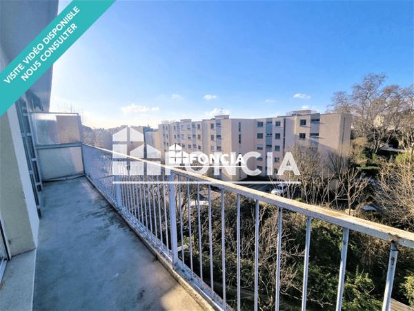 Location Appartement 4 pièces 68.5 m² - CHEMIN DU JONQUET Toulon 83200