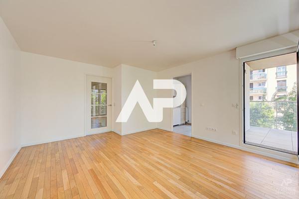 Appartement Rueil Malmaison 3 pièce(s) 60.25 m2 395 000 € **  - Référence  20033