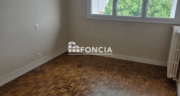 Location Appartement 3 pièces 63.66 m² - Niort 79000