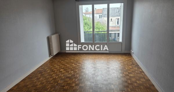 Location Appartement 3 pièces 63.66 m² - Niort 79000