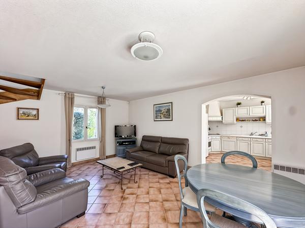 Maison Chateaurenard 5 pièce(s) 100 m2