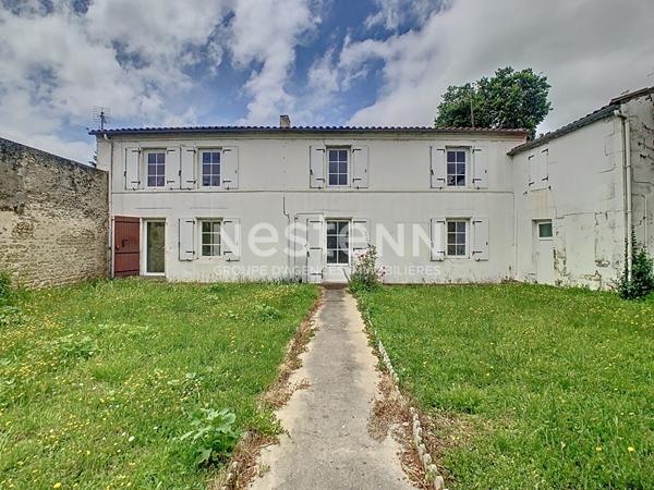 Ensemble immobilier à rénover situé à Puilboreau, aux portes de LA ROCHELLE