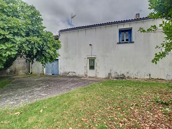 Ensemble immobilier à rénover situé à Puilboreau, aux portes de LA ROCHELLE
