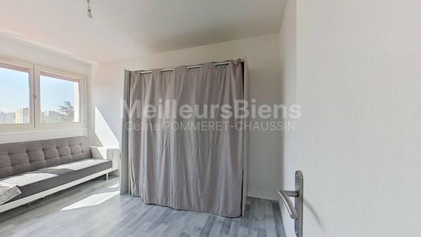Appartement de 77 m² au dernier étage de l'immeuble.