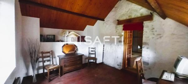 Maison de charme 9 pièces de 200m² avec garage et dépendance