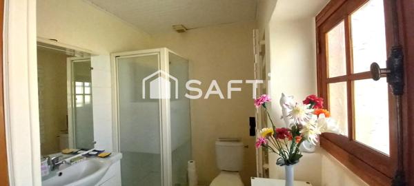 Maison de charme 9 pièces de 200m² avec garage et dépendance