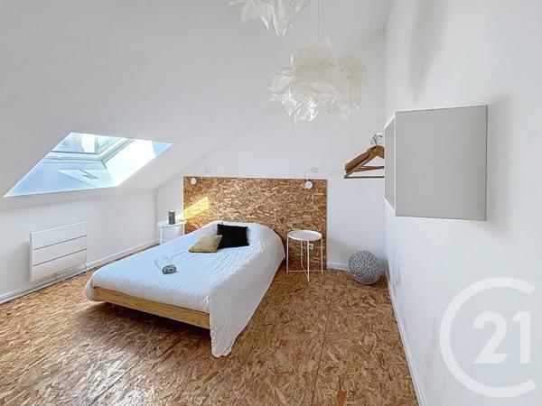 Maison à vendre  10 pièces - 197,83 m 2   MAGENTA  - 51