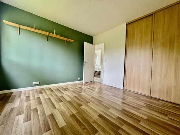 Appartement Amiens SUD  3 pièce(s) 71.40 m2 2 chambres , 2 places de parking, jardin
