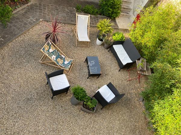 Versailles Montreuil Appartement duplex 6 pièces 136 m² au sol dernier étage €629 000 ** - Référence 27276